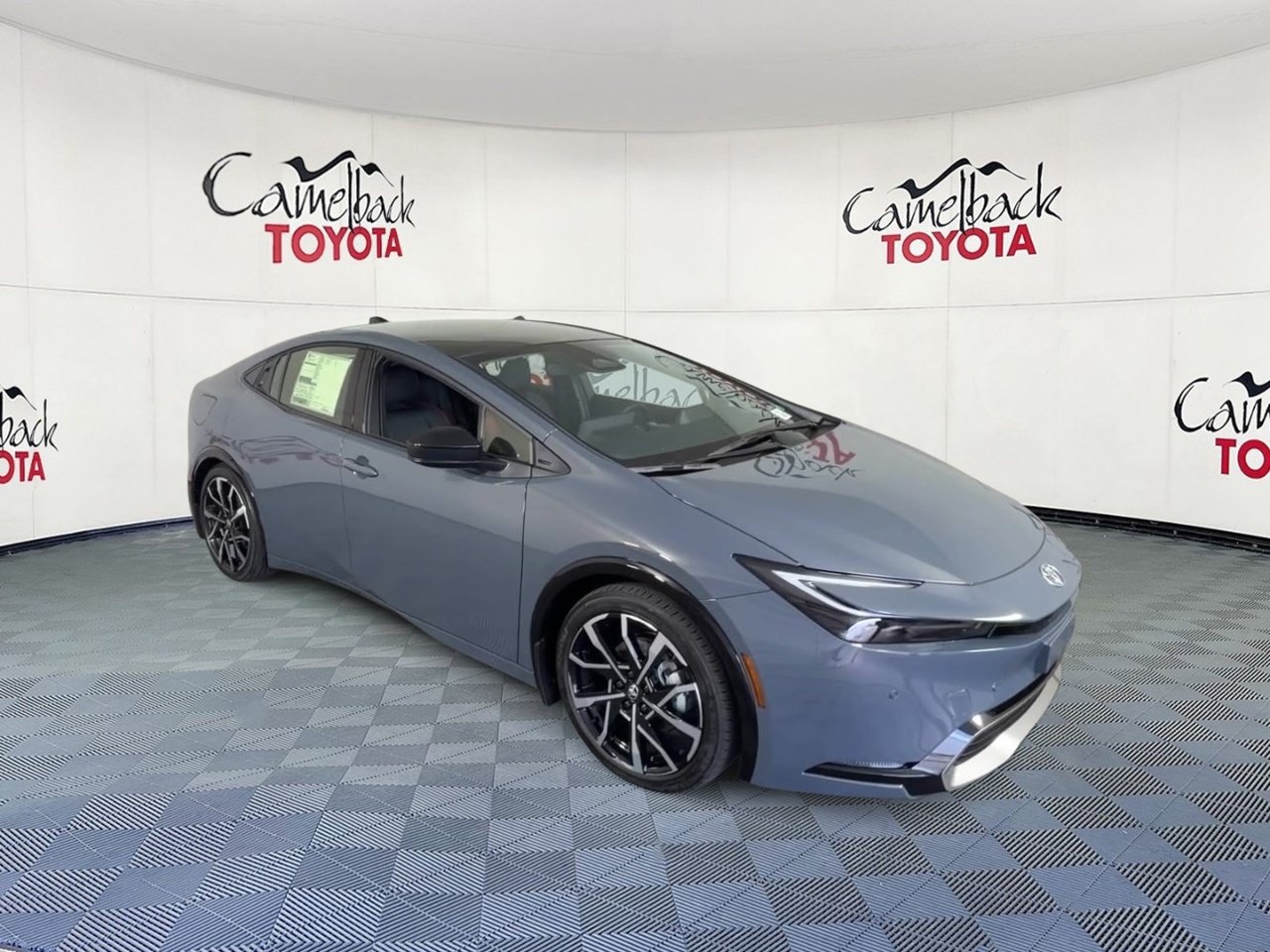 New 2027 Toyota Prius Plug-In Hybrid FWD image 5