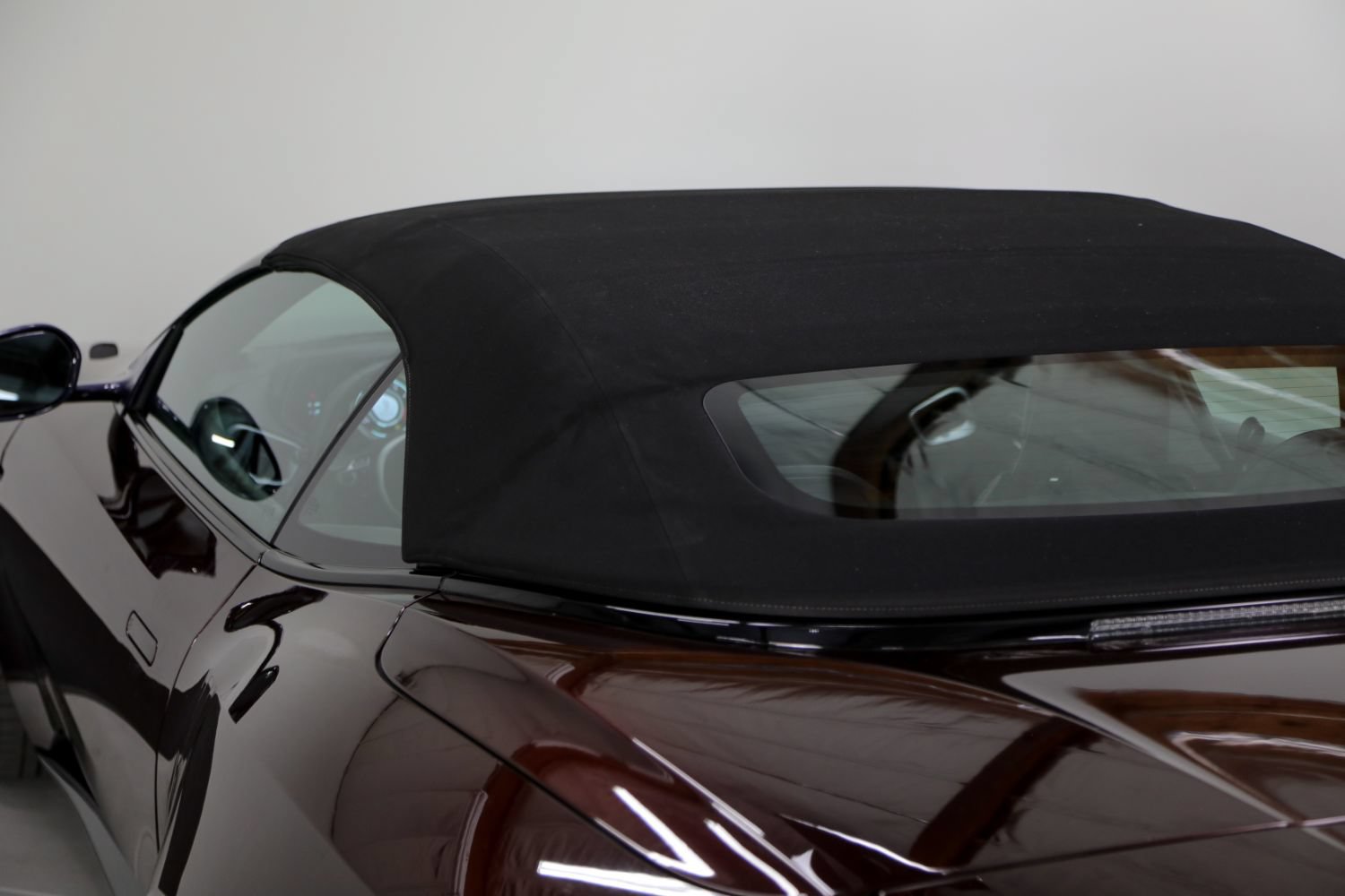 Used 2019 Aston Martin DB11 Volante RWD image 23