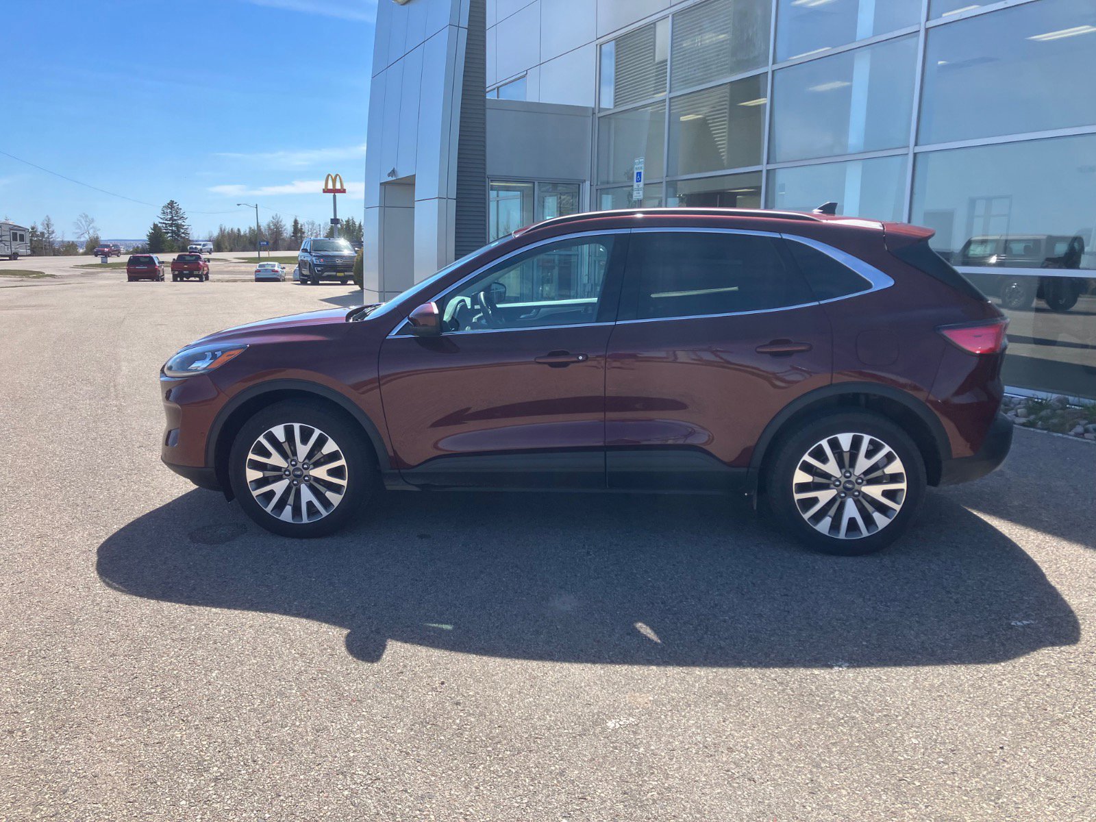 Used 2021 Ford Escape Titanium AWD/4WD image 6