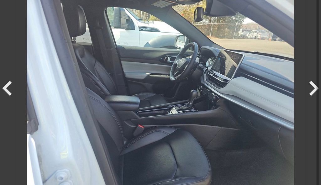 Used 2025 Jeep Compass Limited image 12