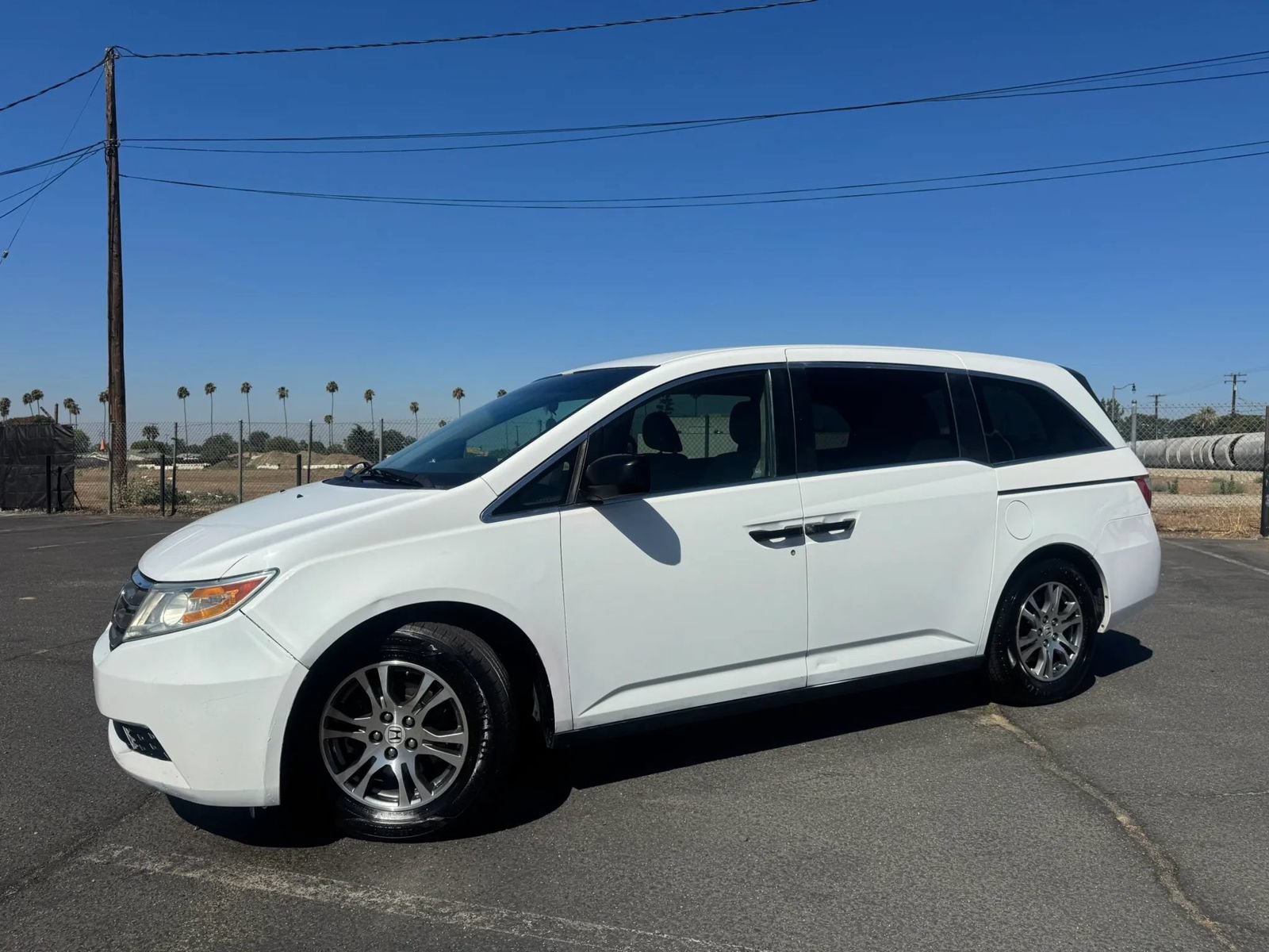 Used 2012 Honda Odyssey LX image 2