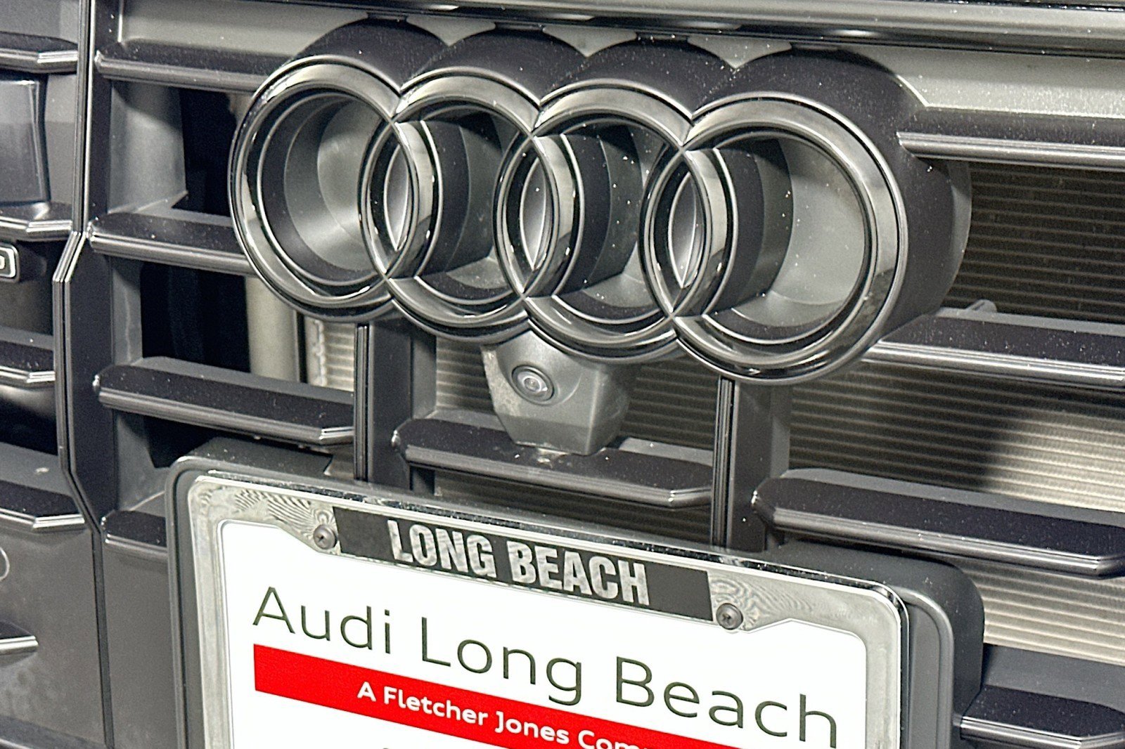 Used 2023 Audi Q8 Prestige w/ Prestige Package image 15