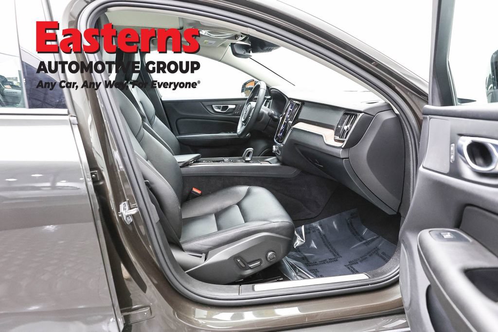 Used 2022 Volvo S60 B5 Inscription AWD/4WD image 25