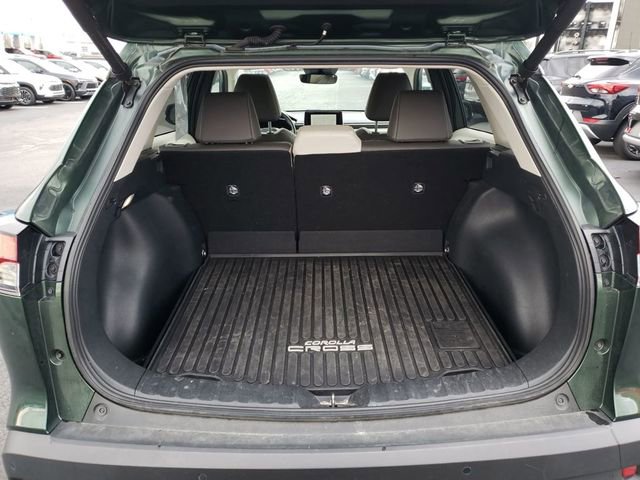 Used 2023 Toyota Corolla Cross XLE w/ Convenience Package AWD/4WD image 22