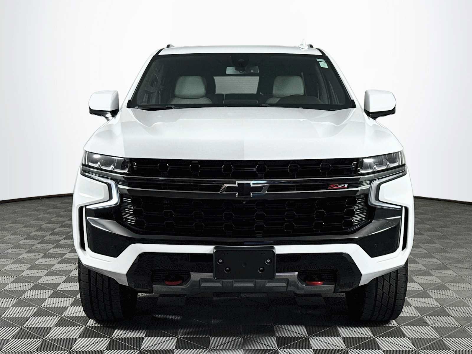 Used 2021 Chevrolet Tahoe Z71 w/ Z71 Signature Package AWD/4WD image 2
