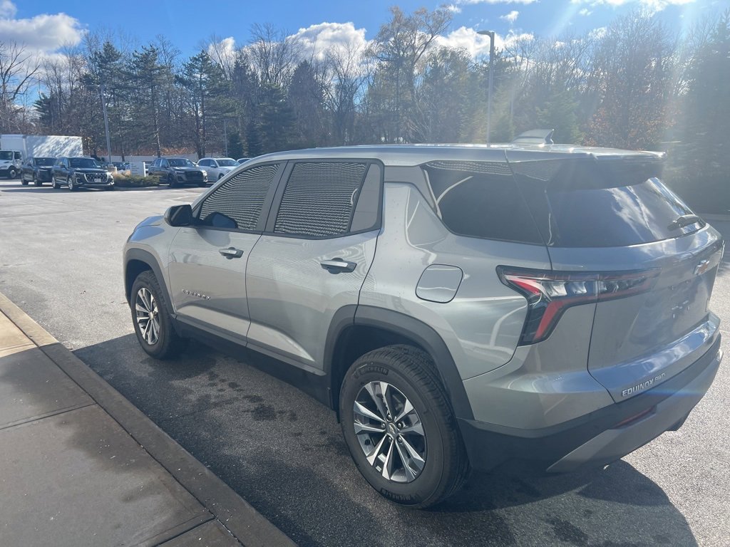 Used 2026 Chevrolet Equinox LT image 41