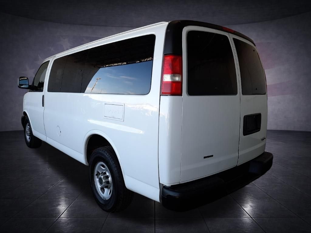 Used 2014 Chevrolet Express 2500 LS RWD image 4