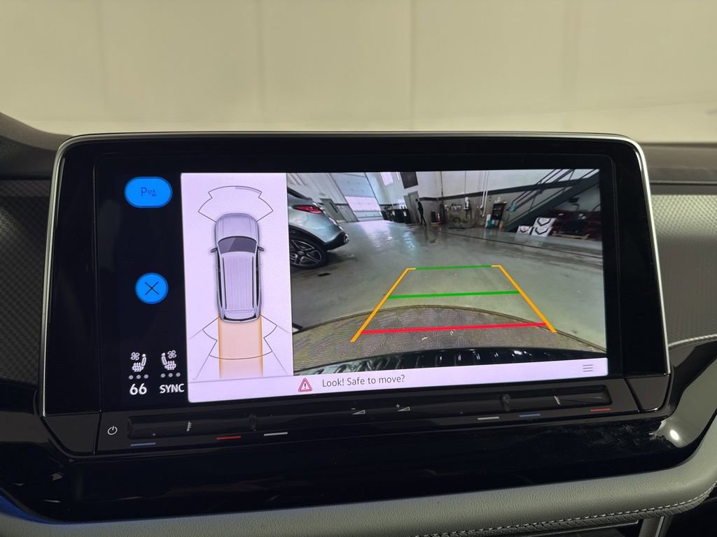 Used 2024 Volkswagen Atlas Peak Edition SEL image 29