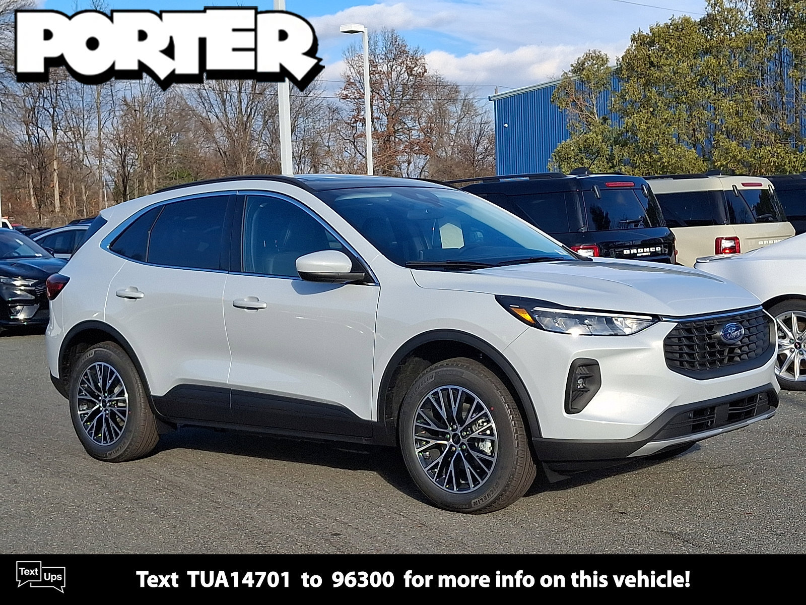 New 2026 Ford Escape SE FWD image 1