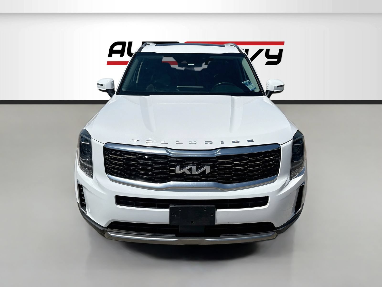 Used 2022 Kia Telluride EX FWD image 2