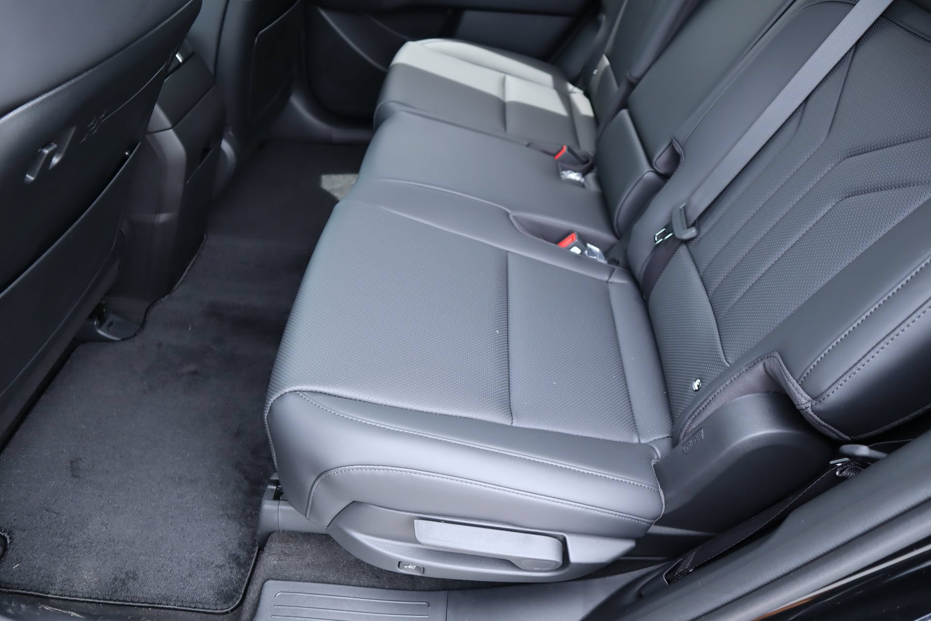 New 2026 Hyundai Santa Fe SEL FWD image 17