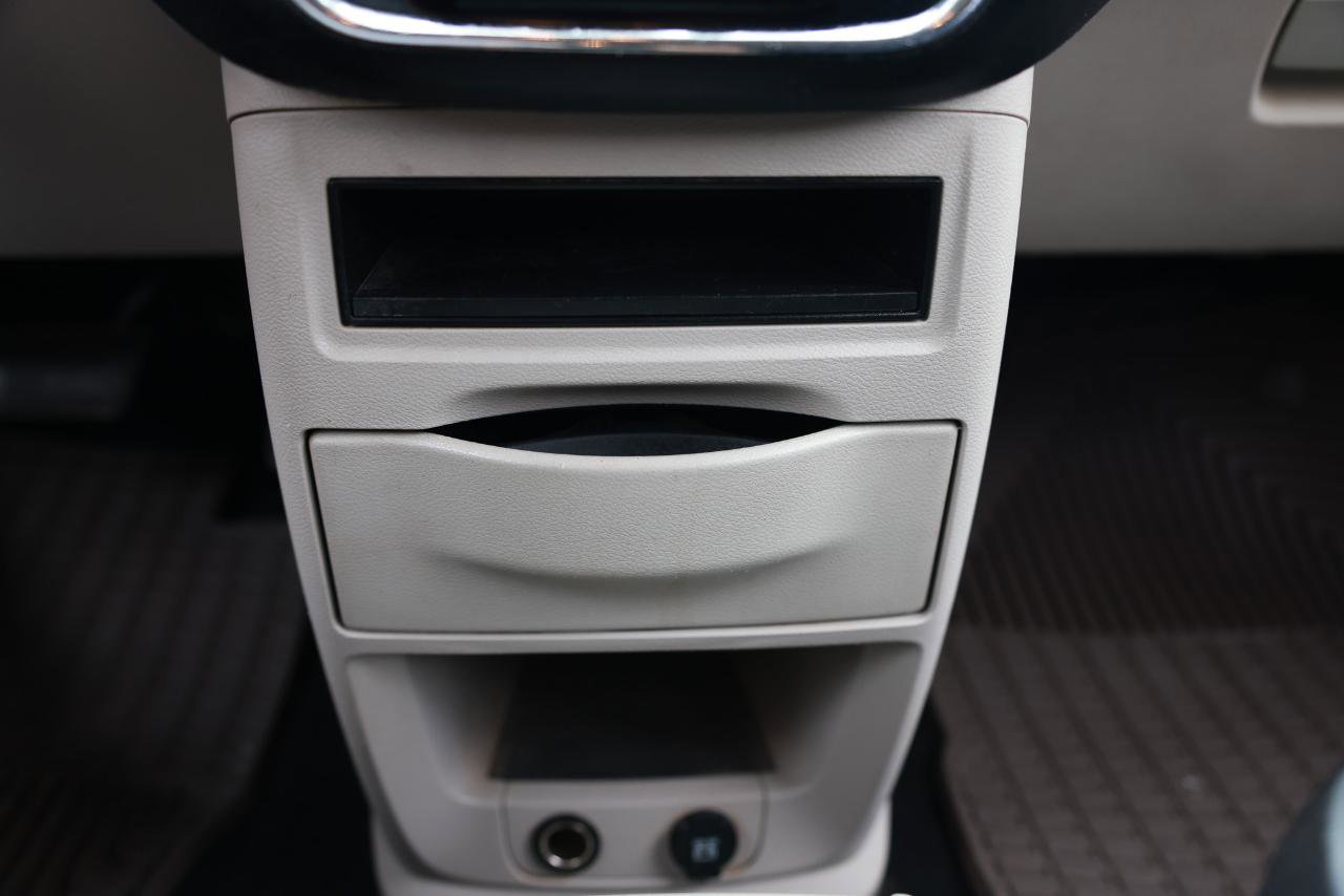 Used 2011 Dodge Grand Caravan Express w/ PWR Window Group image 37