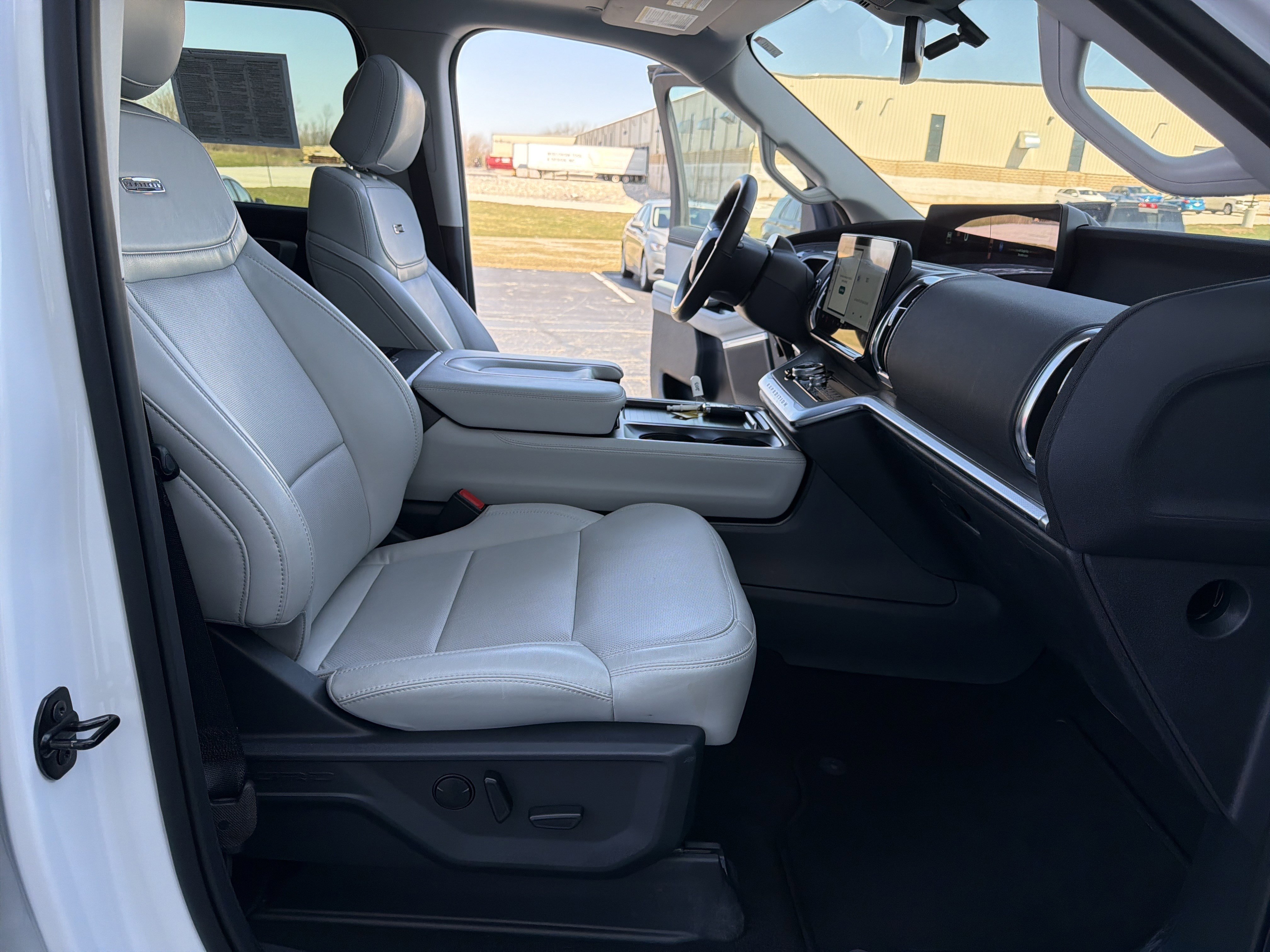Certified 2025 Ford Expedition Platinum AWD/4WD image 44