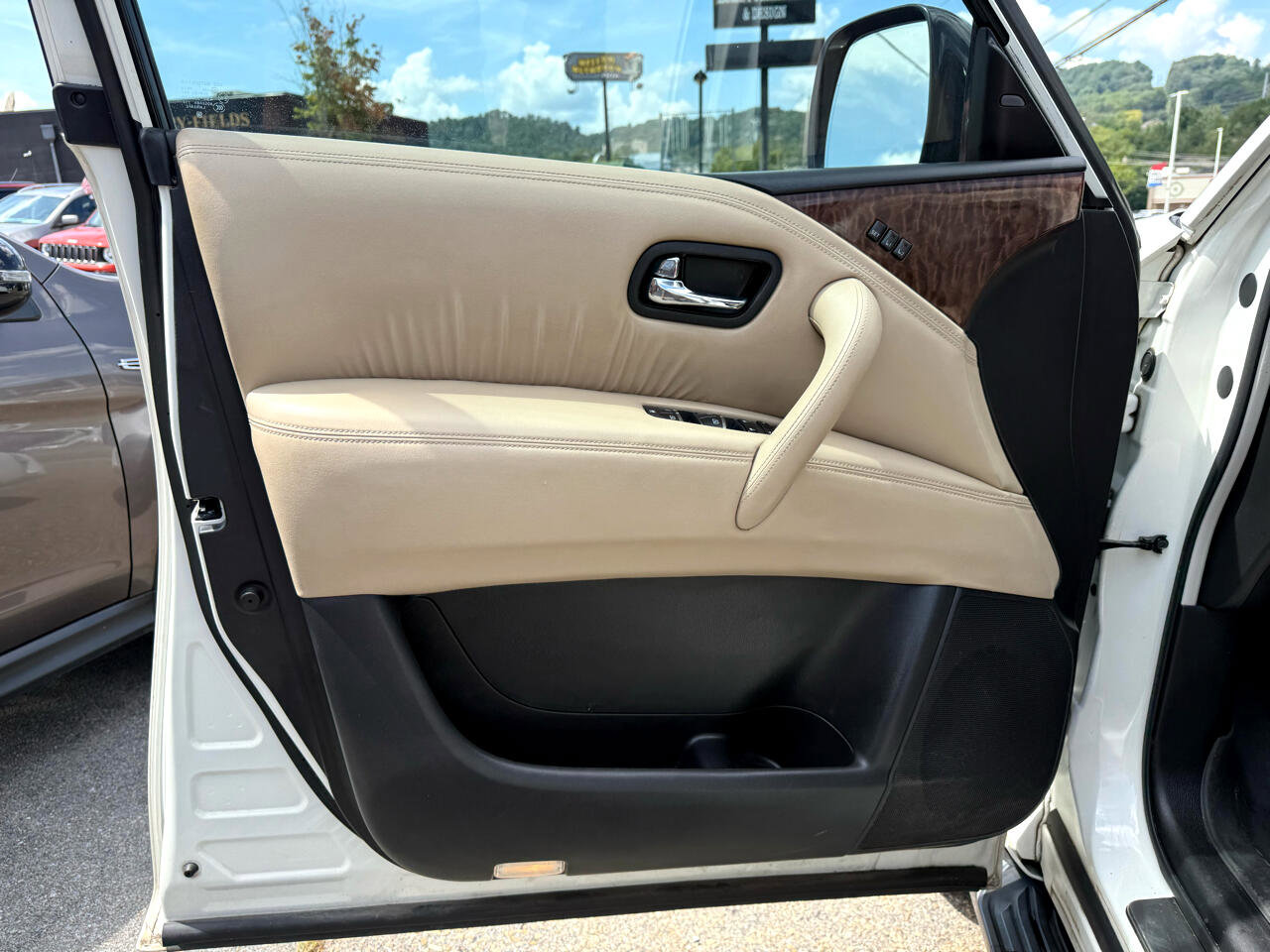 Used 2017 Nissan Armada Platinum w/ Captain Seat Package image 24