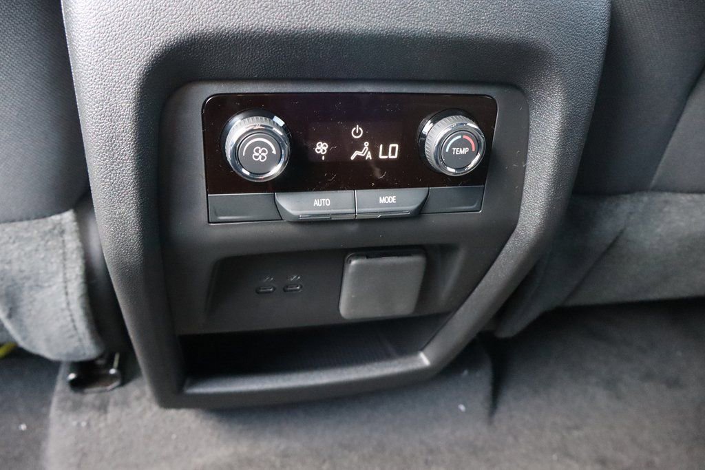 New 2026 Chevrolet Traverse LT w/ Driver Confidence Package image 21