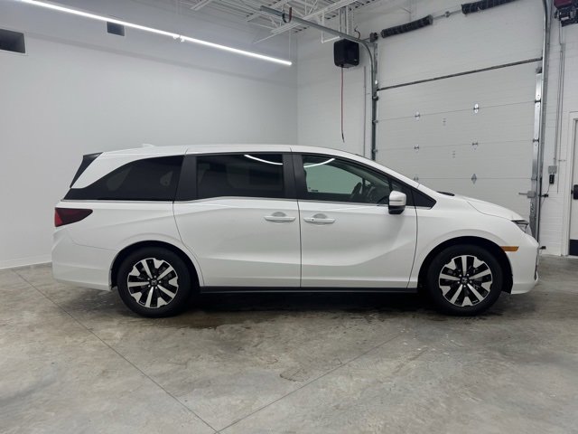 New 2026 Honda Odyssey EX-L image 4