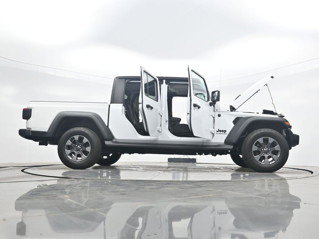 Used 2020 Jeep Gladiator Sport w/ Quick Order Package 24S image 42