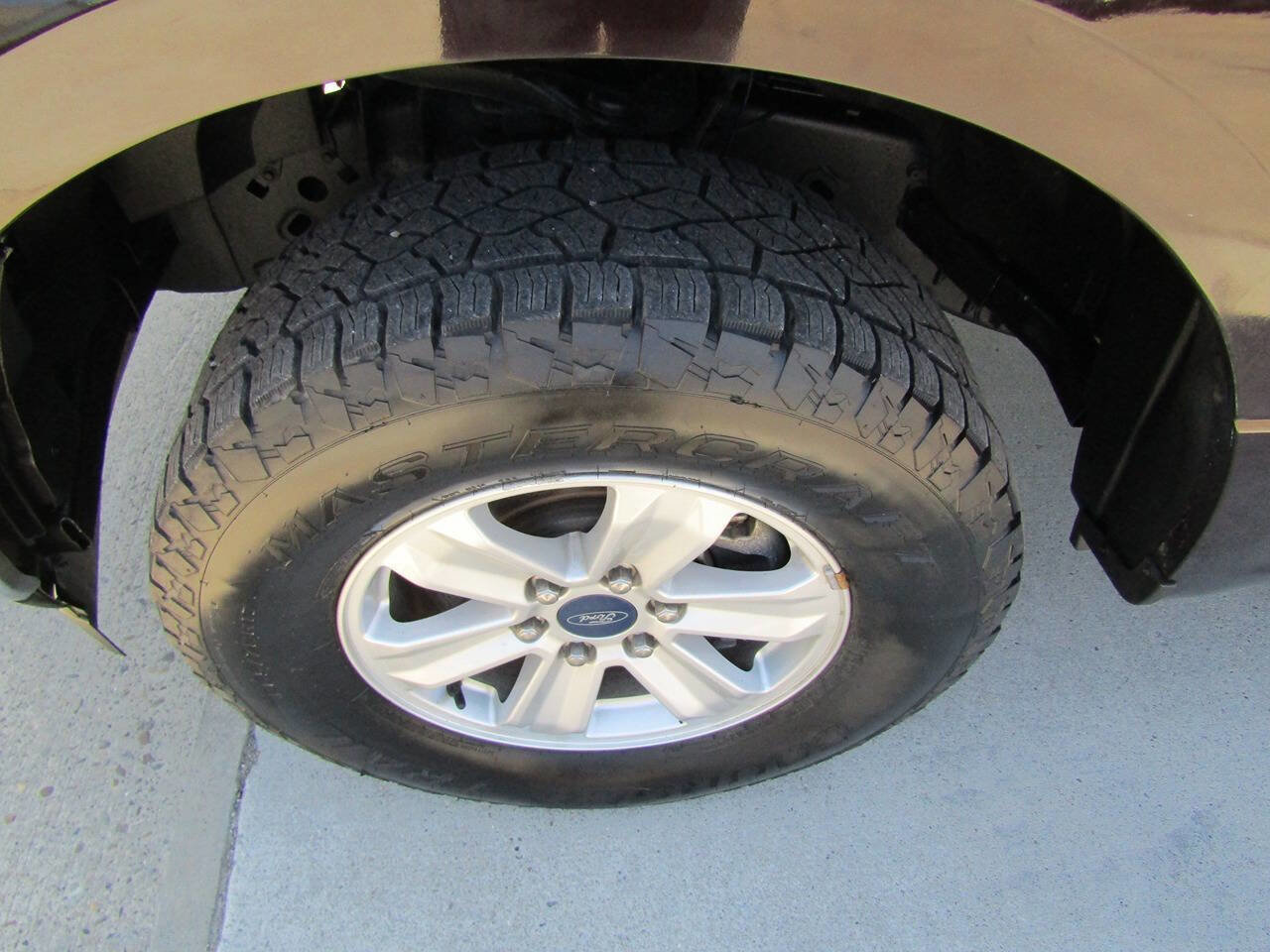 Used 2018 Ford F150 XLT AWD/4WD image 15