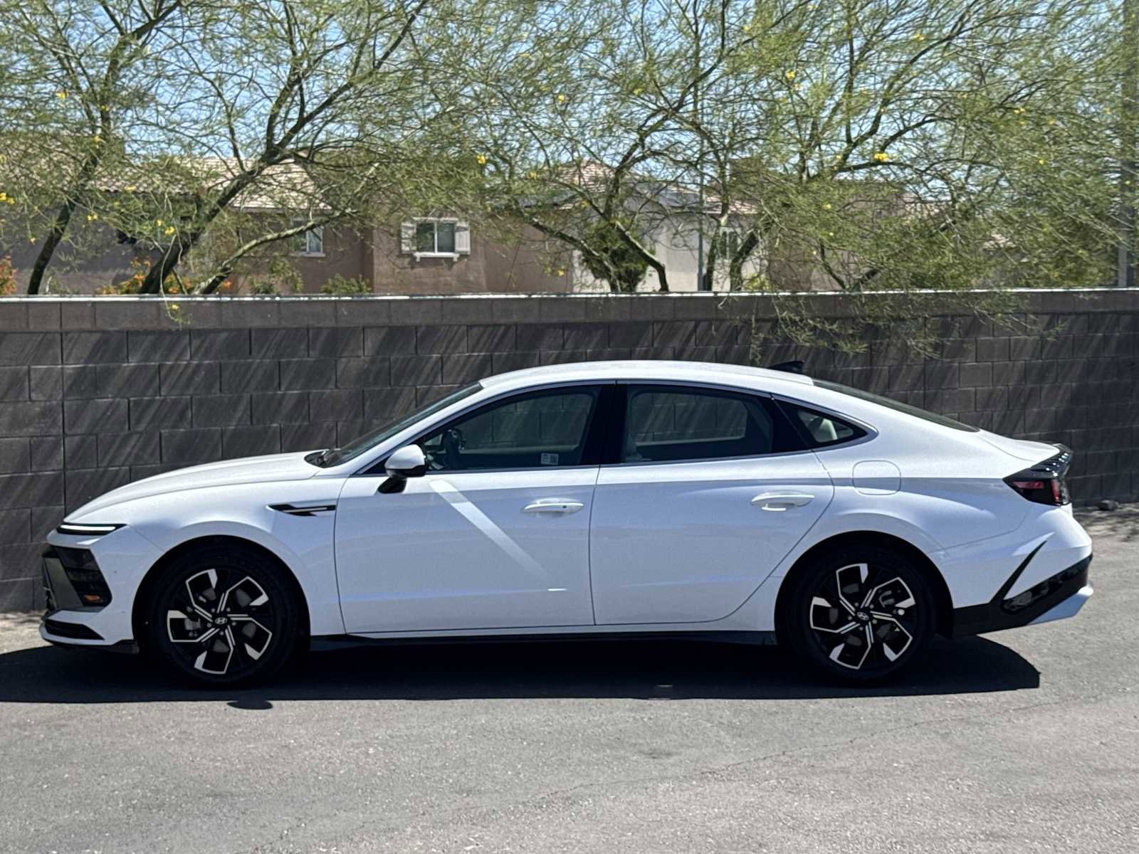 Used 2024 Hyundai Sonata SEL AWD/4WD image 5