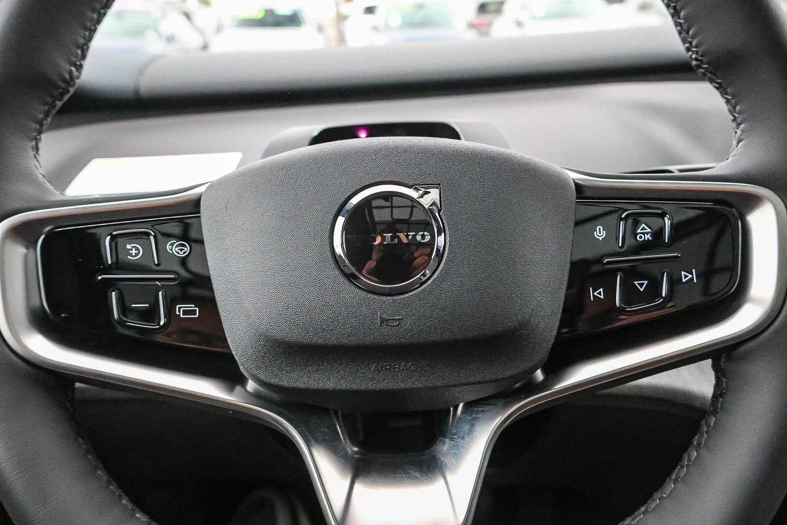 New 2026 Volvo EX30 Cross Country Ultra w/ Protection Package Premier image 32