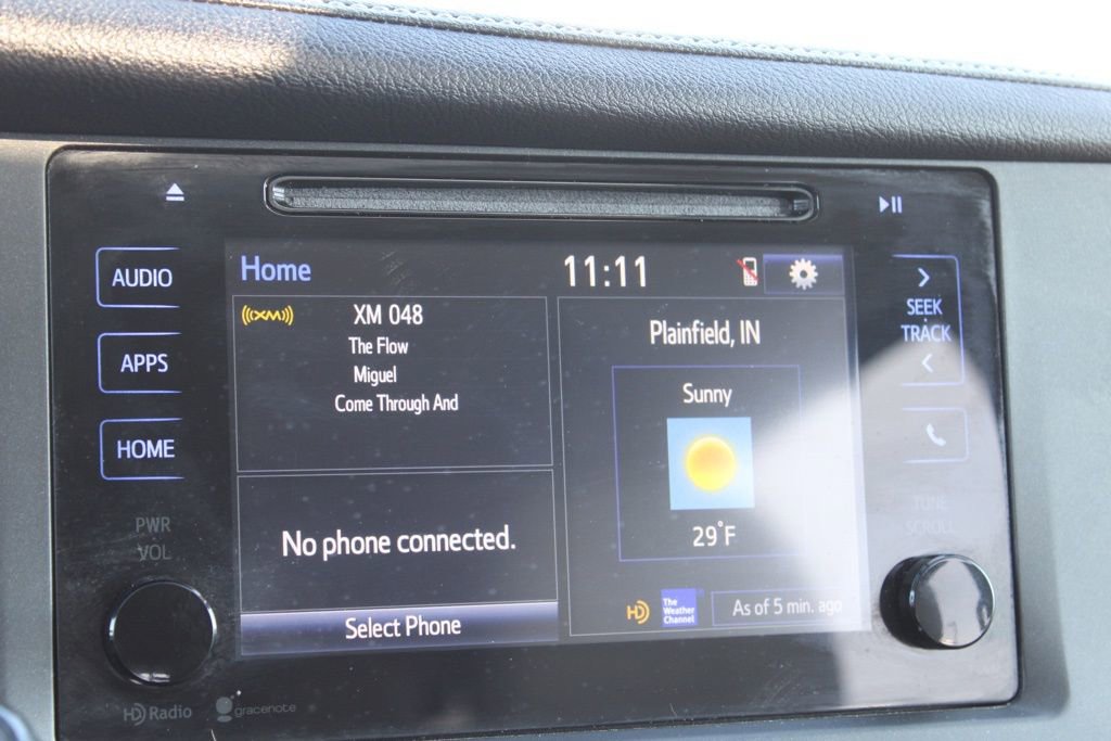 Used 2015 Toyota Sienna XLE image 43