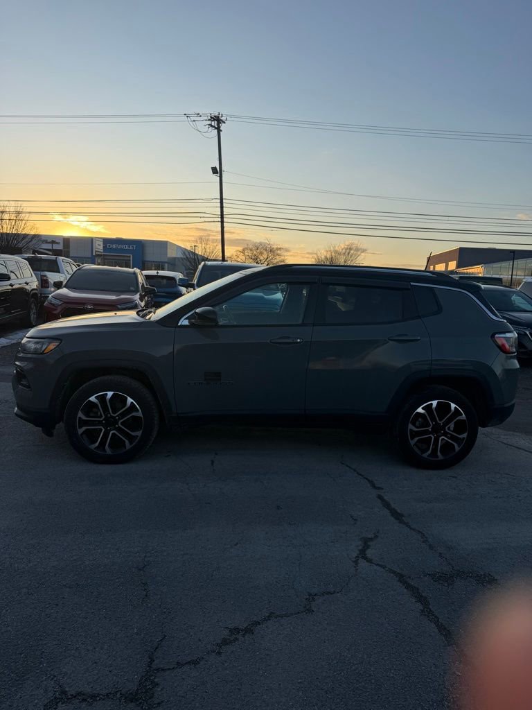 Used 2022 Jeep Compass Limited image 6