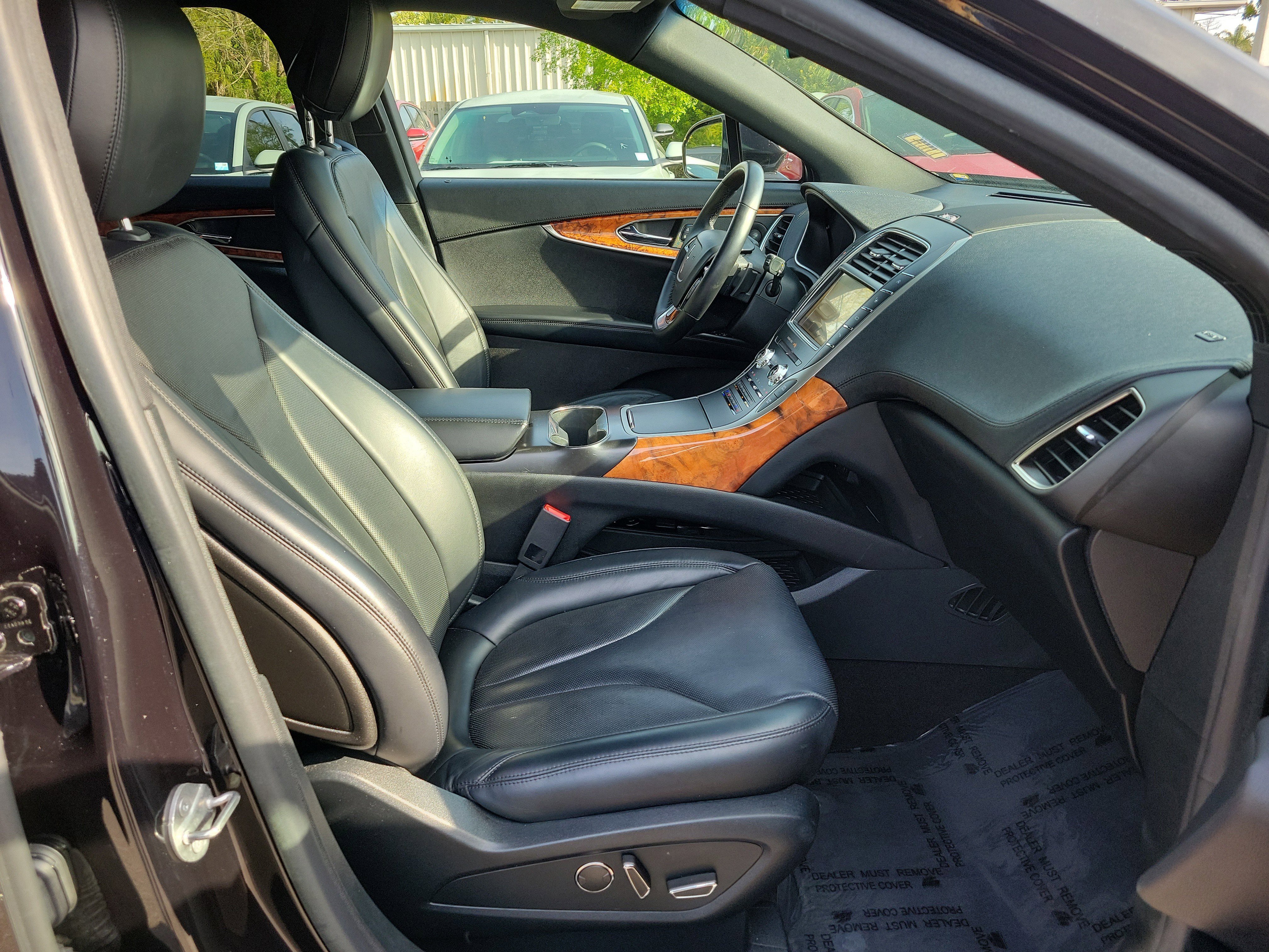 Used 2020 Lincoln Nautilus Reserve image 7