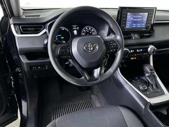 Used 2021 Toyota RAV4 LE AWD/4WD image 21