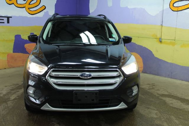 Used 2019 Ford Escape SEL image 3