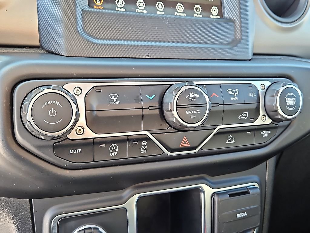 Used 2022 Jeep Wrangler Sport image 18