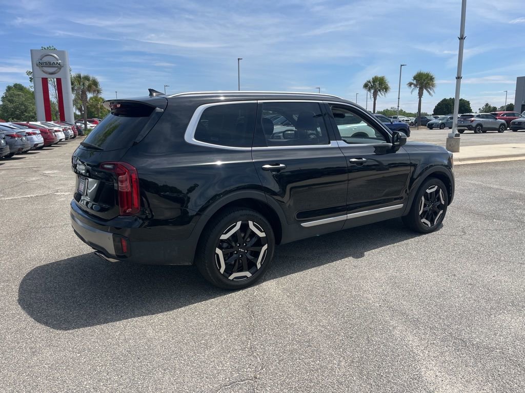 Used 2025 Kia Telluride S image 5