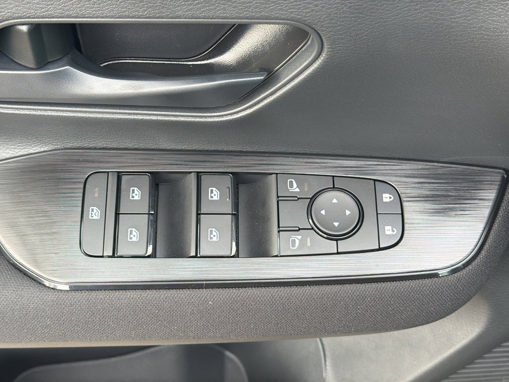 New 2026 Nissan Kicks S image 17