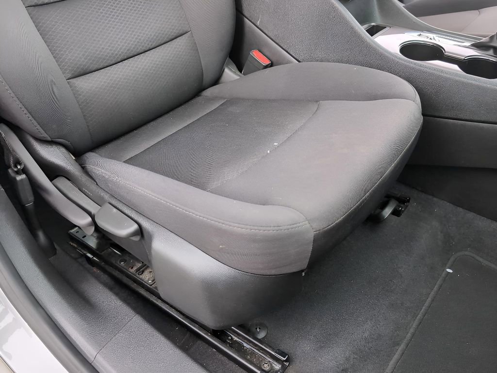 Used 2023 Chevrolet Malibu LT image 30