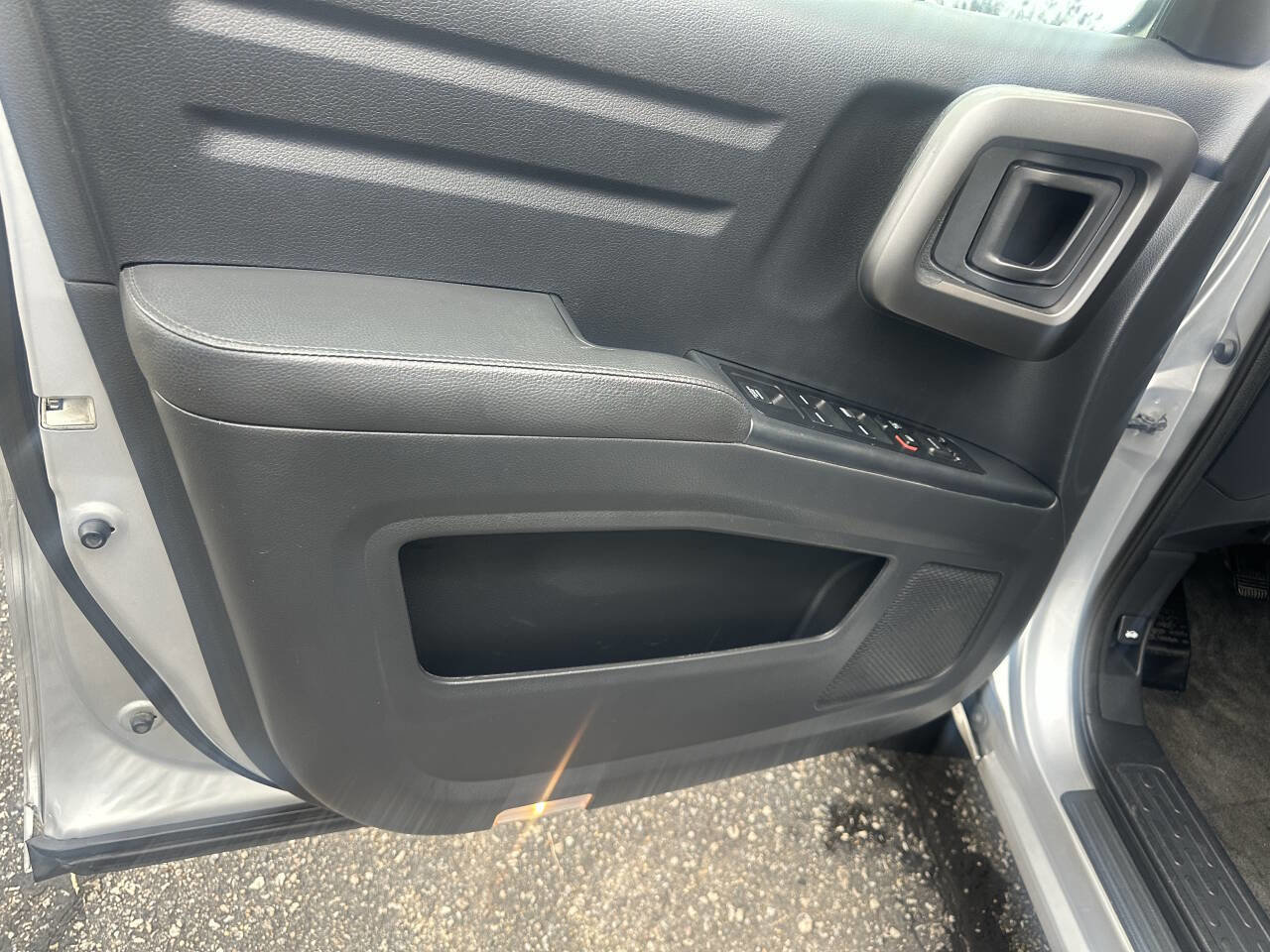 Used 2014 Honda Ridgeline SE image 19