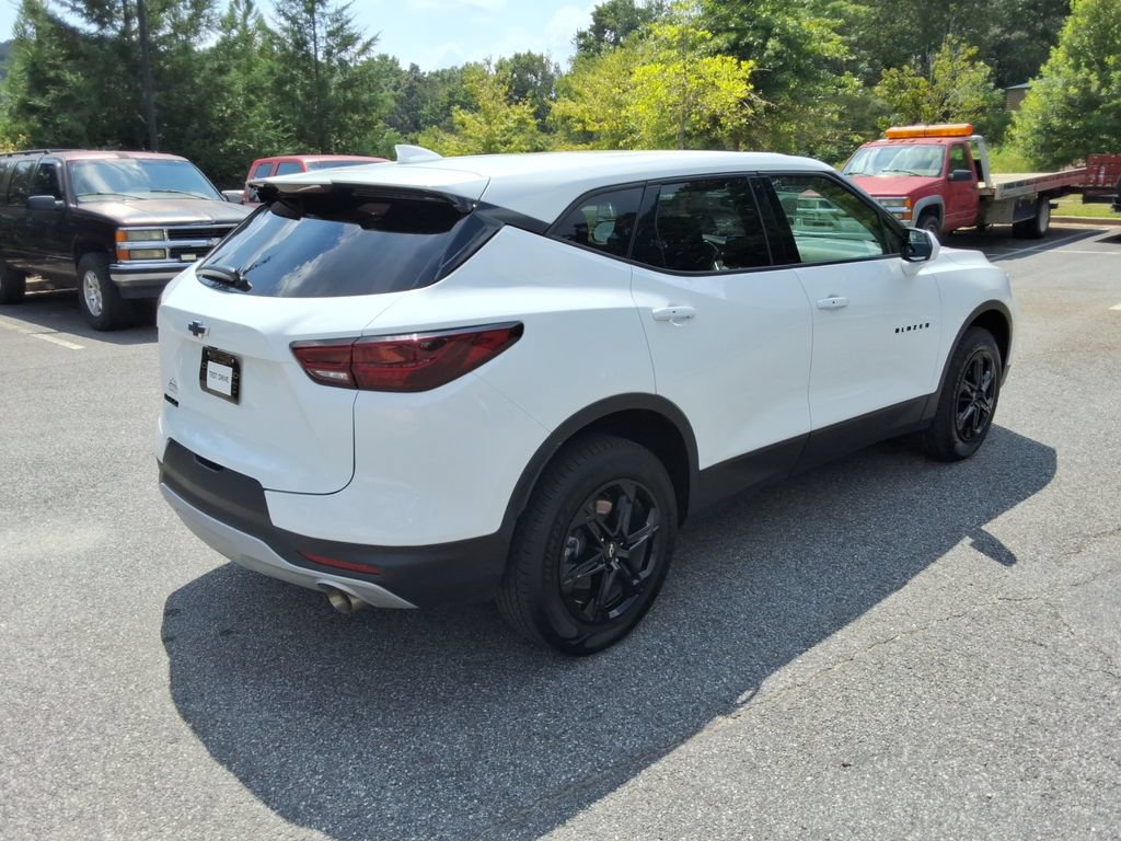 Certified 2023 Chevrolet Blazer LT FWD image 5