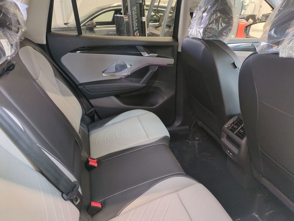 New 2026 Volkswagen Tiguan SE image 31