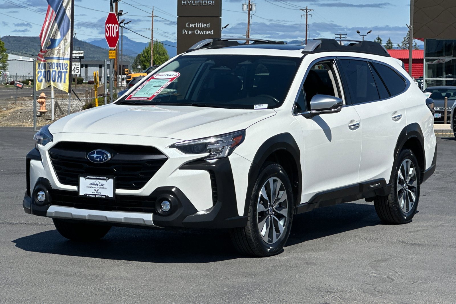 Used 2024 Subaru Outback Touring XT AWD/4WD image 8