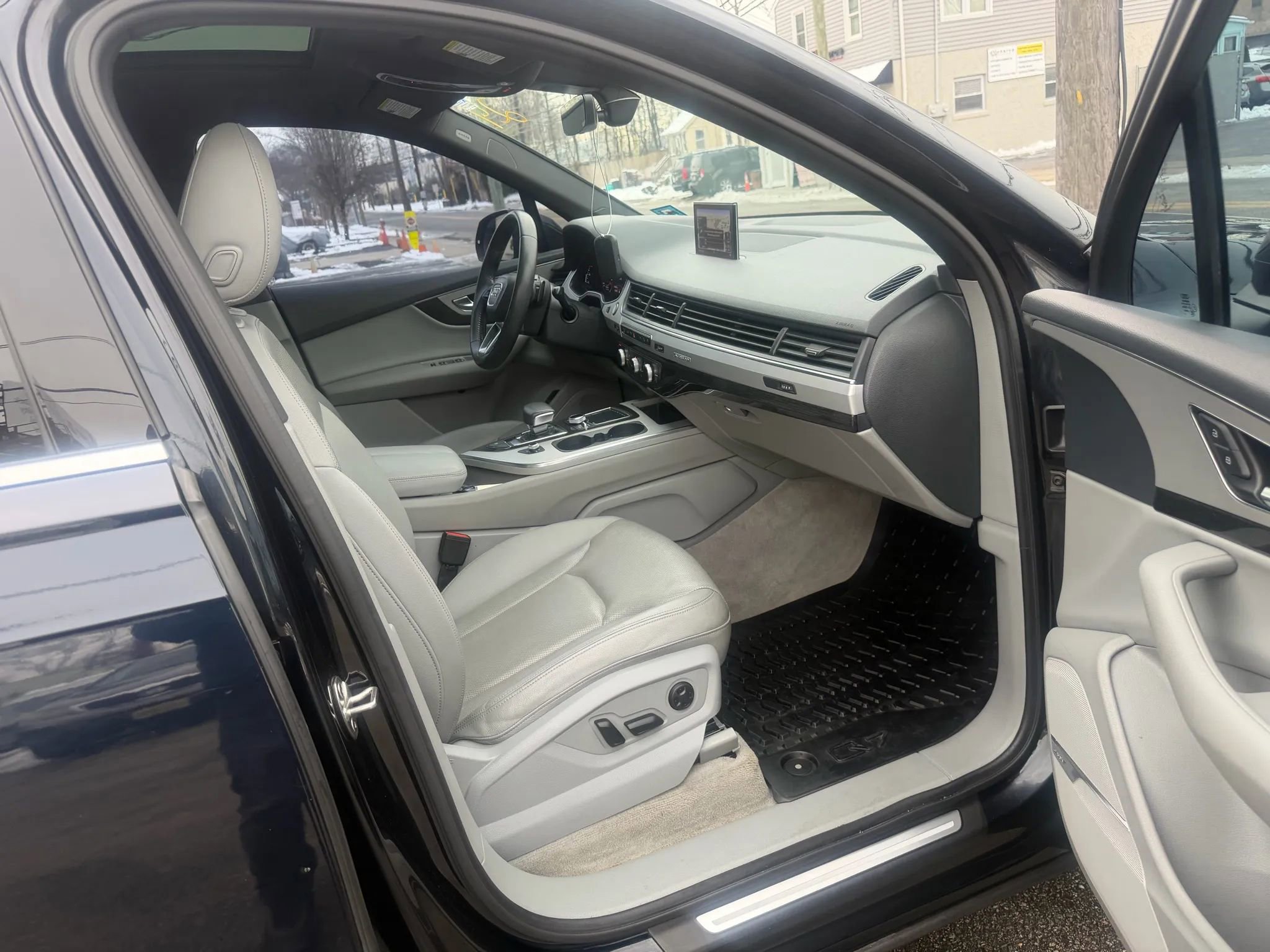 Used 2018 Audi Q7 2.0T Premium Plus image 27