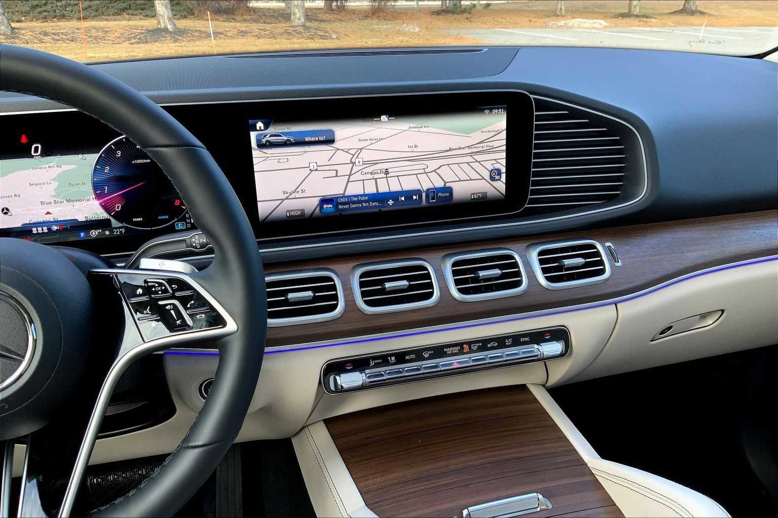 Certified 2025 Mercedes-Benz GLE 350 4MATIC image 6