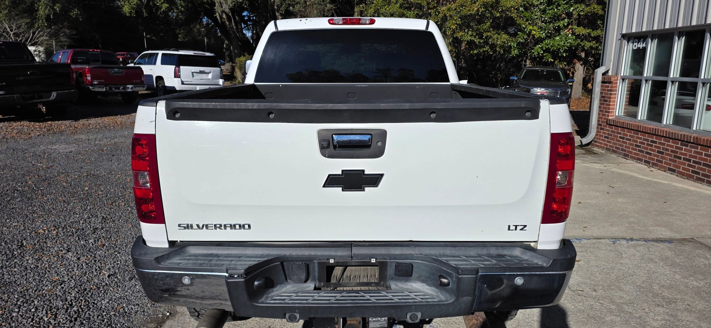 Used 2014 Chevrolet Silverado 2500 LTZ w/ LTZ Plus Package AWD/4WD image 7