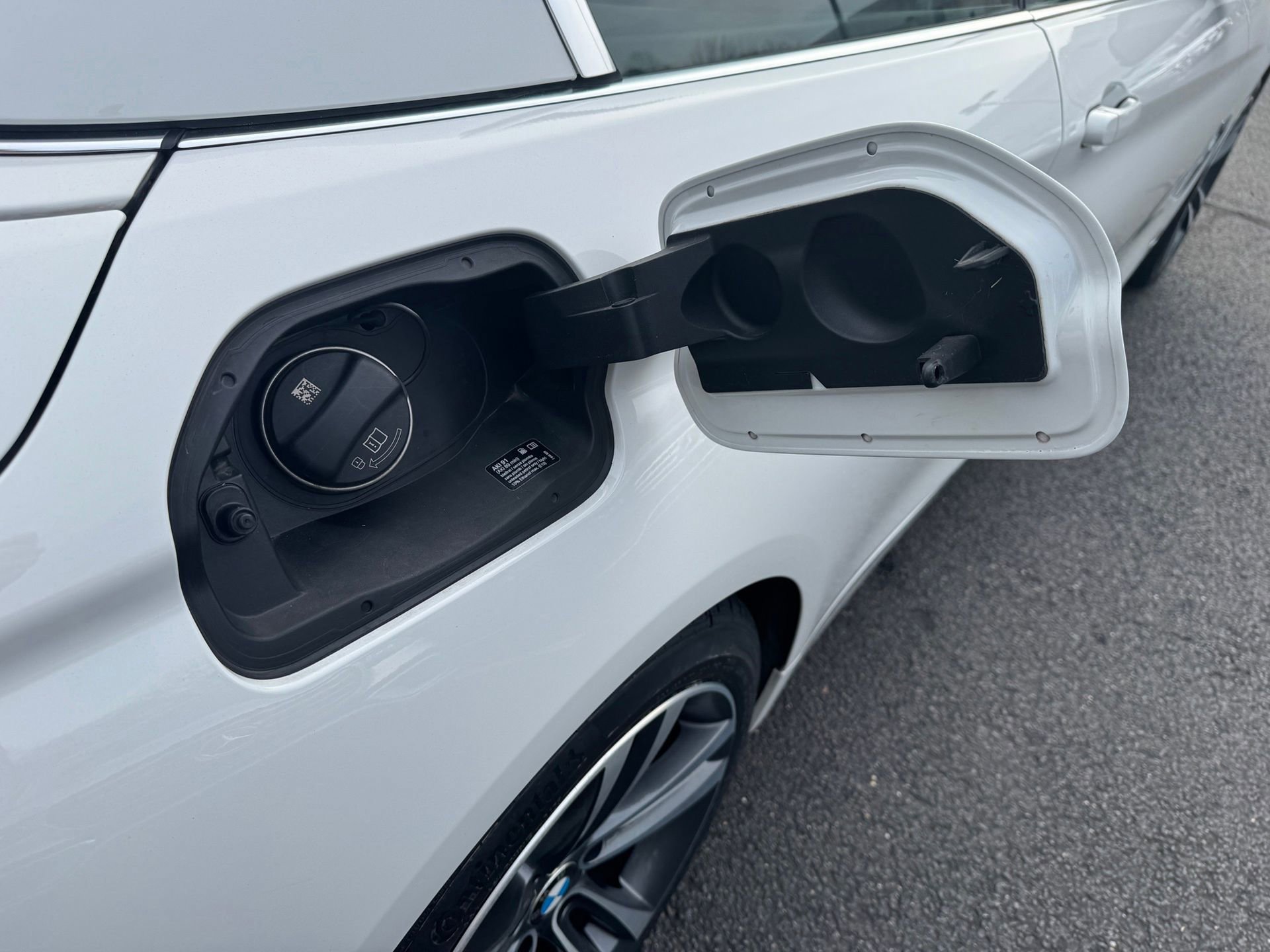 Used 2020 BMW 430i xDrive Convertible w/ Convenience Package image 25