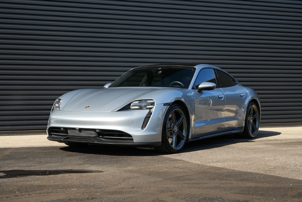 Certified 2021 Porsche Taycan 4S AWD/4WD image 1