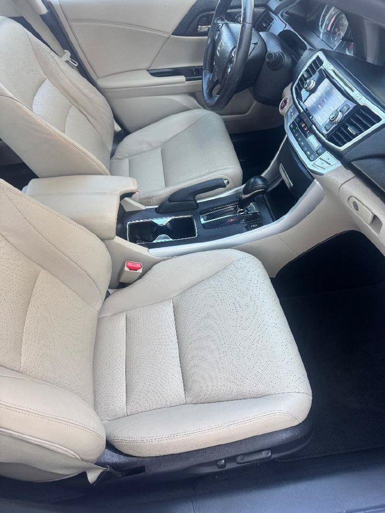Used 2014 Honda Accord EX-L image 26