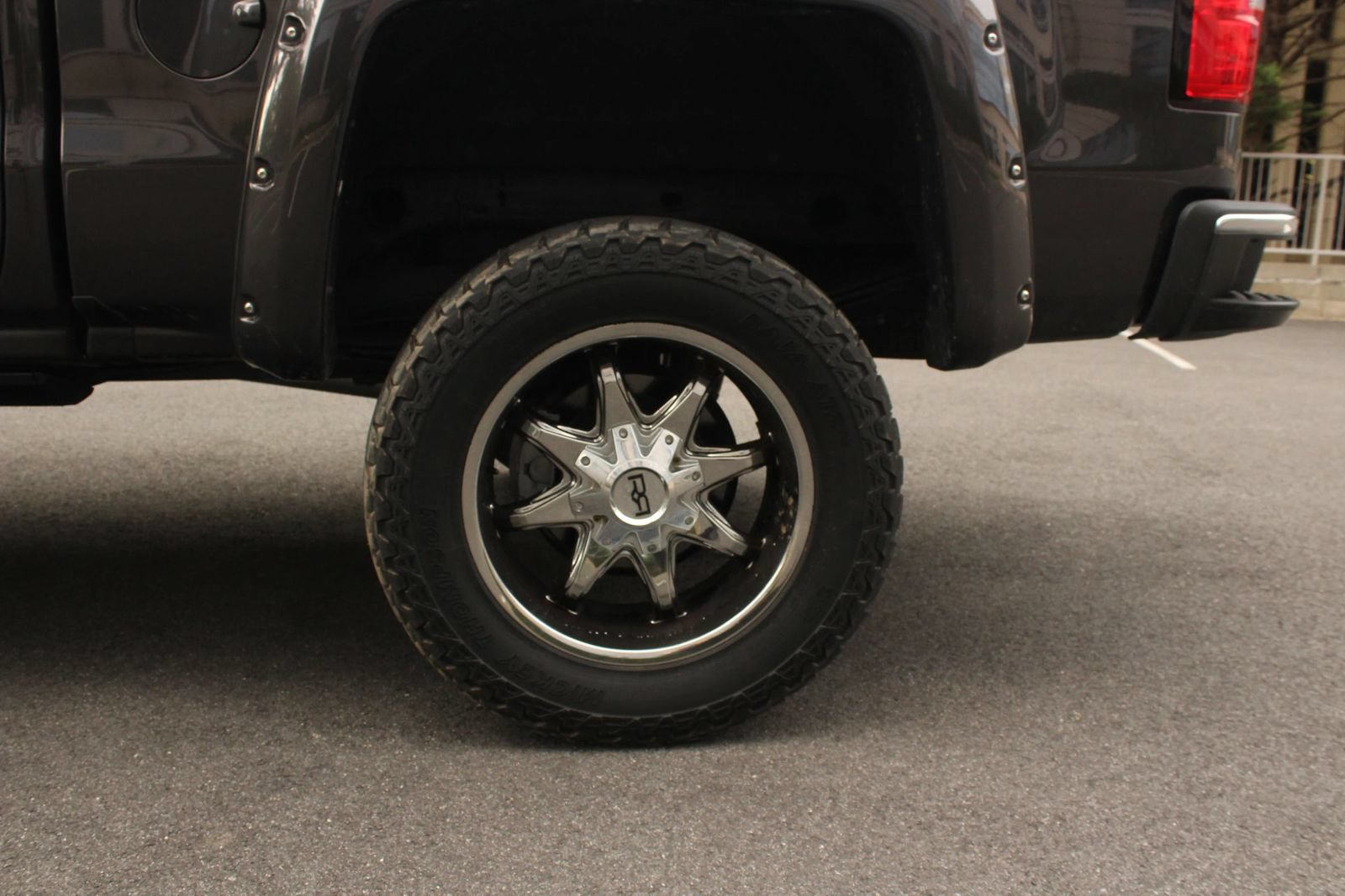 Used 2016 GMC Sierra 1500 SLE w/ SLE Value Package AWD/4WD image 10
