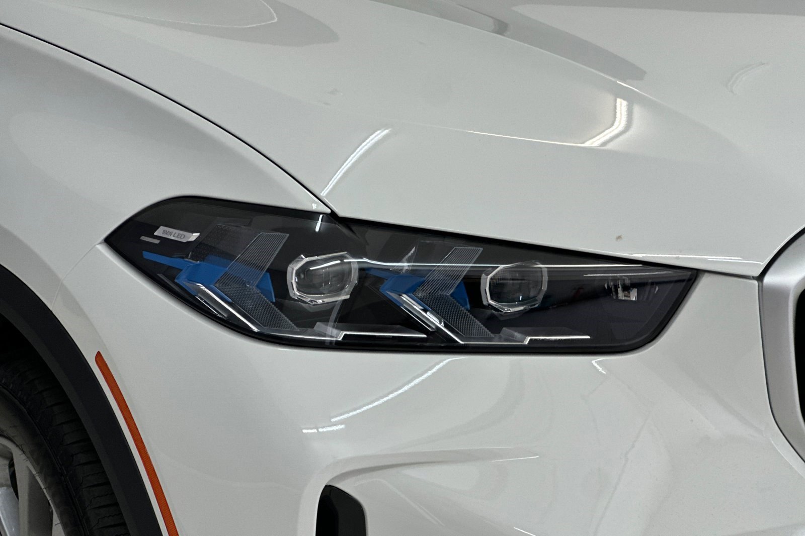 Used 2026 BMW X5 sDrive40i image 11