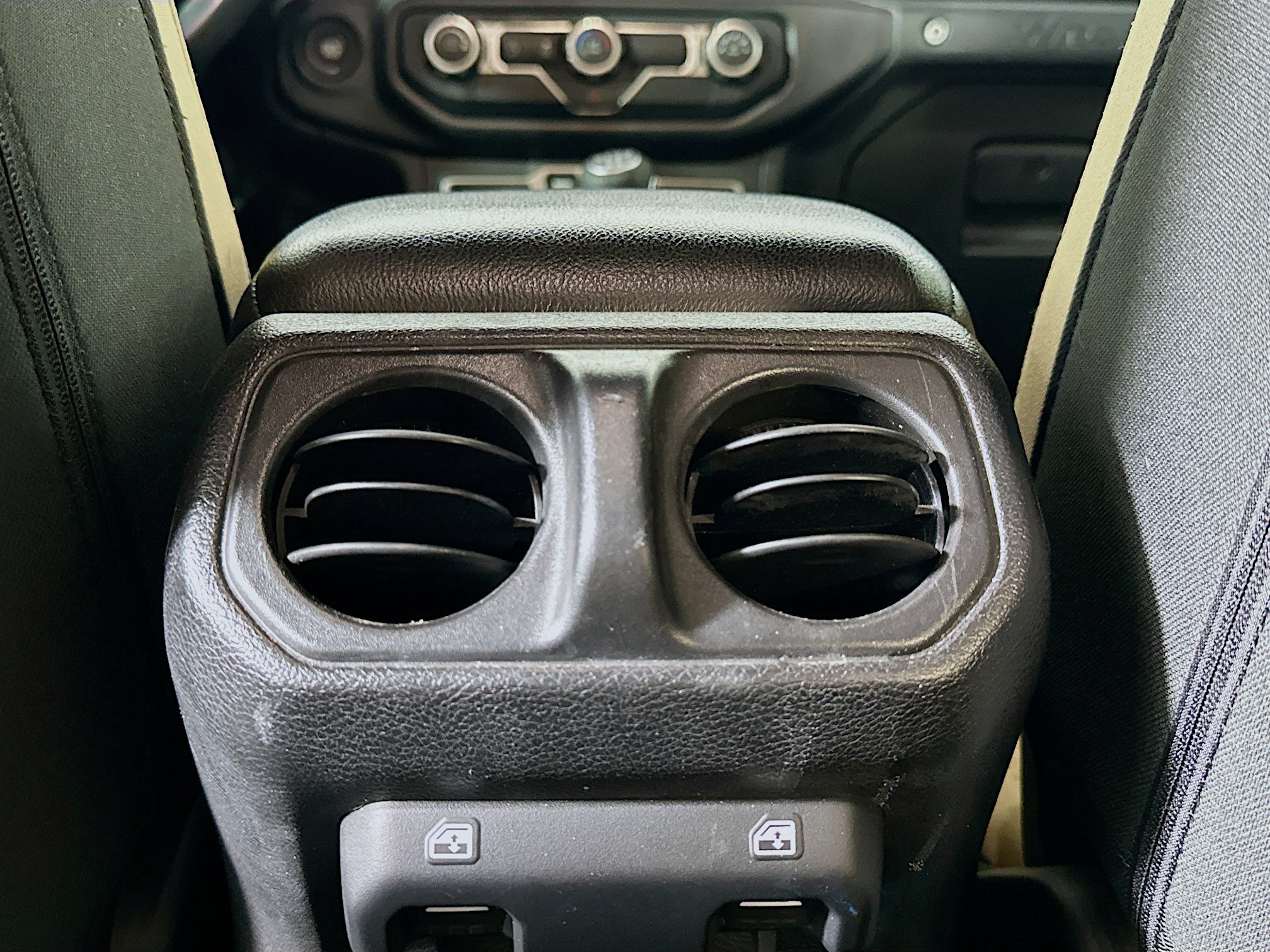 Used 2019 Jeep Wrangler Unlimited Sport S AWD/4WD image 26