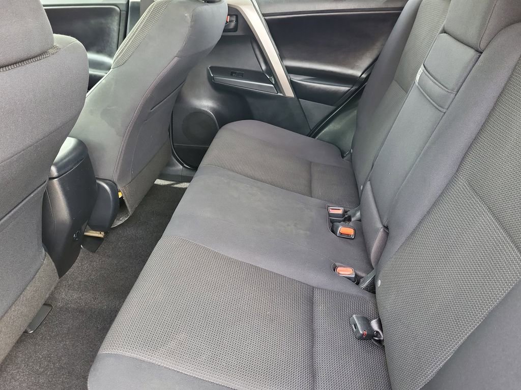 Used 2018 Toyota RAV4 LE w/ Carpet Mat Package AWD/4WD image 11