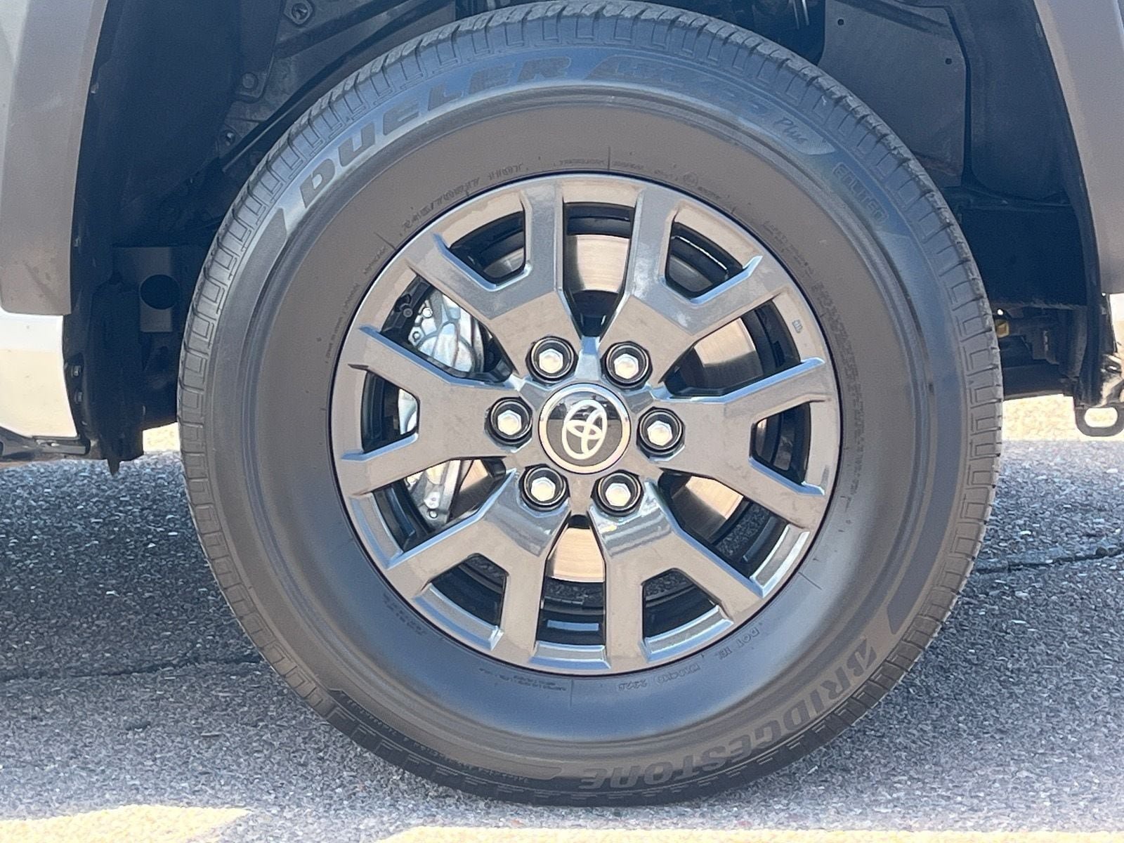 Used 2025 Toyota 4Runner SR5 AWD/4WD image 8