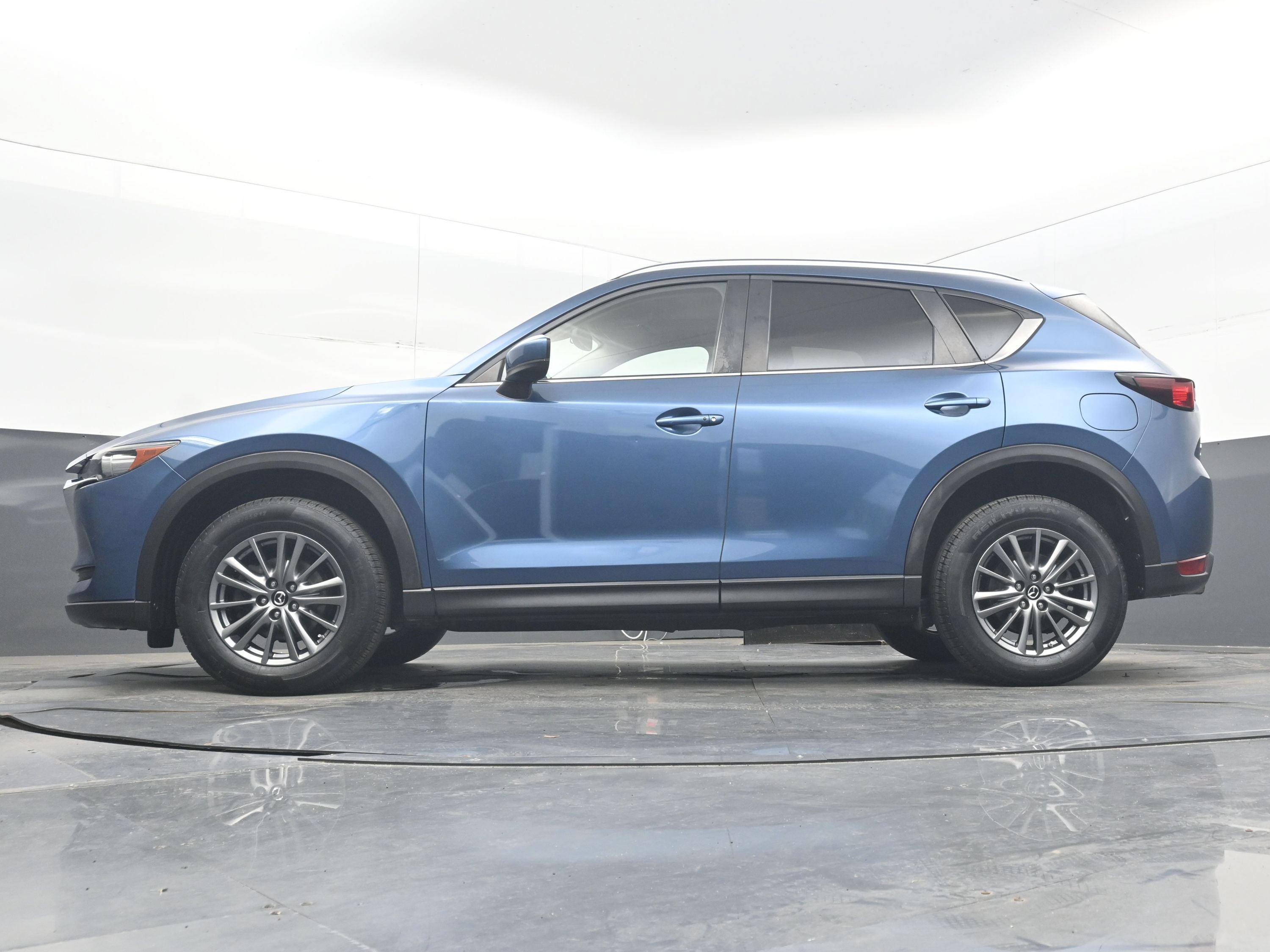 Used 2017 MAZDA CX-5 Touring w/ Preferred Equipment Package AWD/4WD image 27
