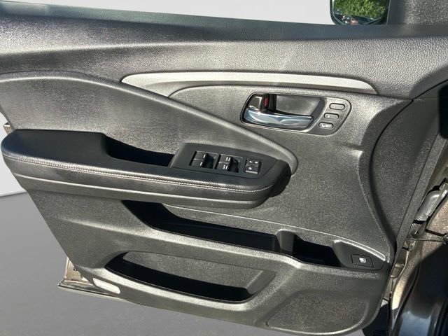 Used 2023 Honda Ridgeline RTL-E image 12